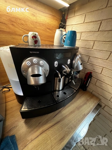 Професионална кафемашина nespresso gemini 220