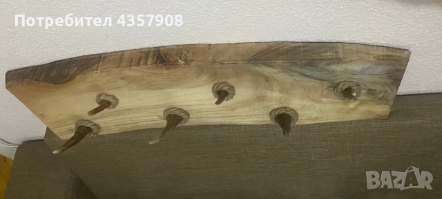 Закачалка от орехова дървесина и рога, снимка 2 - Декорация за дома - 52697138
