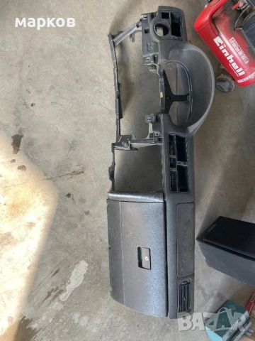 Арматурно табло голф 4