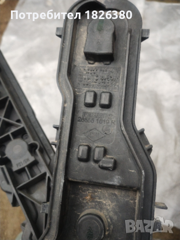 Държач на крушки за стоп DACIA dokker renault master, снимка 4 - Части - 44571489
