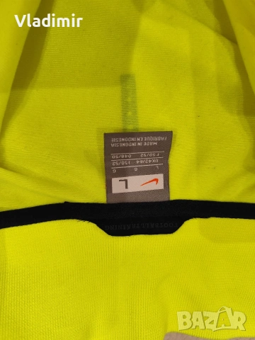 Суичър на Барселона , снимка 3 - Спортни дрехи, екипи - 53020272