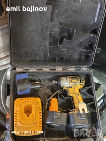 DEWALT гайковерт