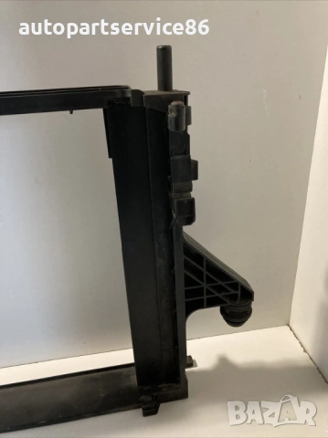 Държач за декоративна рамка на радиатора за Volvo C70 2.4 БЕНЗИН (2008) 4N51-8N065-AE, снимка 2 - Части - 54146129