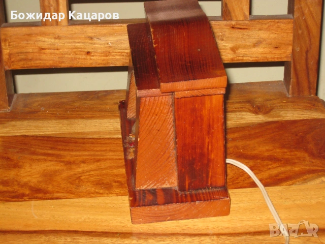 Стара, работеща декортивна лампа. Цена 17 евро. Пращам по куриер. За София, може и лично да минете., снимка 3 - Антикварни и старинни предмети - 54171336