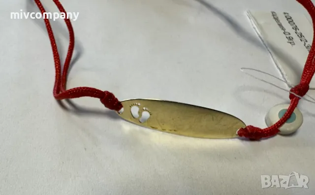 Златна гривна с червен конец 0.90гр., снимка 4 - Гривни - 49087849
