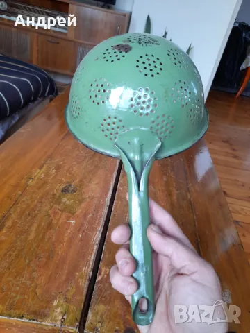 Стар емайлиран гевгир,цедка #2, снимка 4 - Други ценни предмети - 48642898