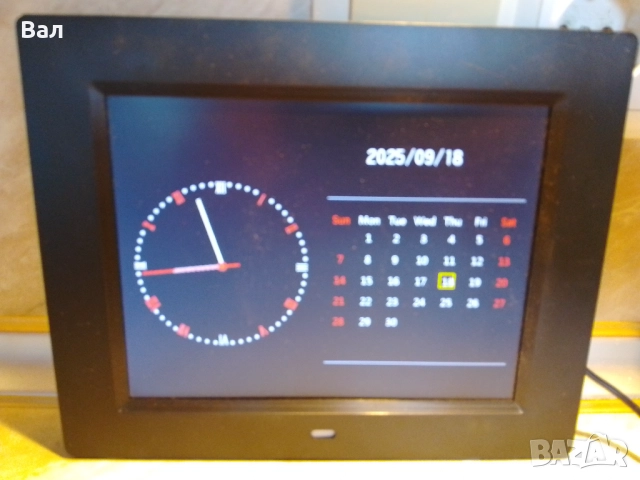 Цифрова фоторамка 7 инча за снимки, клипове, музика и часовник с календар + 2GB SD карта, снимка 17 - Друга електроника - 47176577