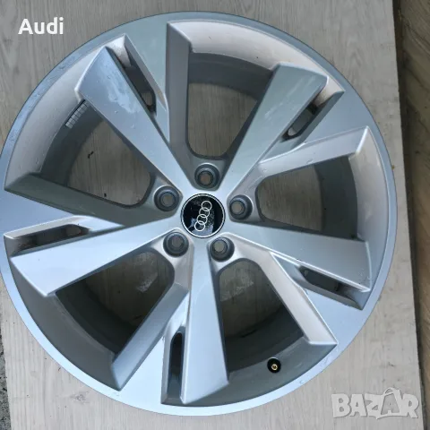 Оригинални Ауди Джанти 20 Q4 e-tron, снимка 5 - Гуми и джанти - 56439807