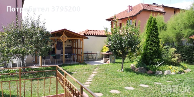 Собственик дава под наем етаж от къща в София 