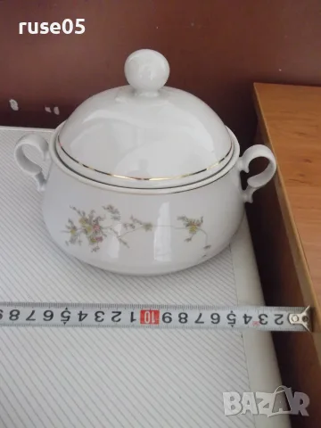 Супник порцеланова с капак и флорален мотив от соца
