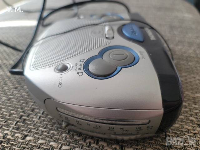 THOMSON RR60M радио будилник от Германия, снимка 3 - Радиокасетофони, транзистори - 54208588