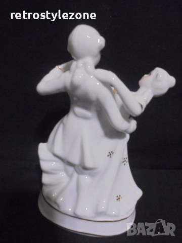 № 8277 Колекционерска порцеланова фигура – танцуваща двойка , снимка 3 - Други ценни предмети - 51841168