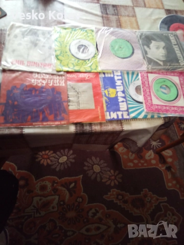 ГРАМОФОННИ ПЛОЧИ 1975 Г