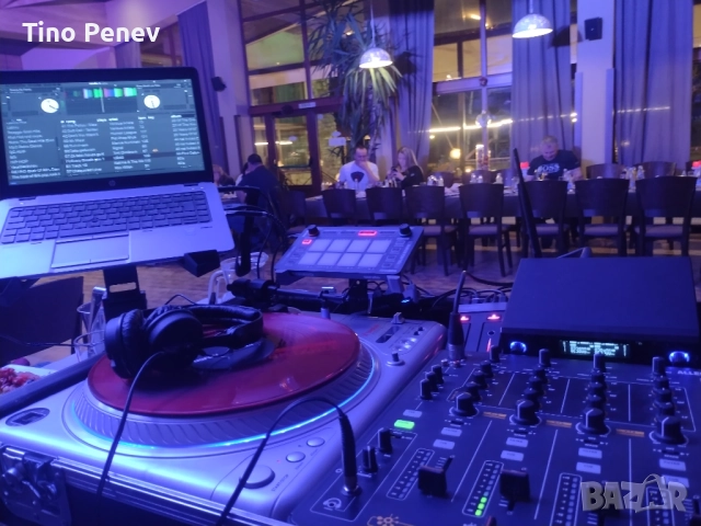 Продава се Dj сет  грамофони Vestax и пулт Serato Allen & Heath XONE43C, снимка 10 - Грамофони - 52929090