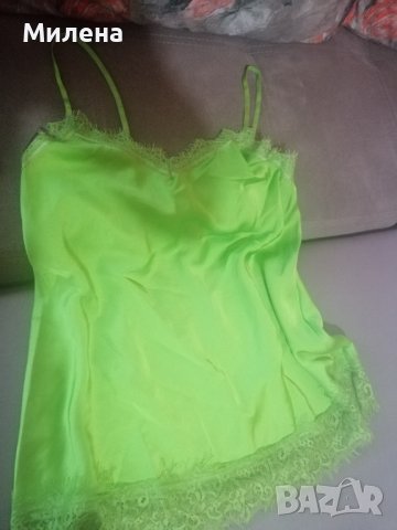 Нов зелен топ от сатен, снимка 3 - Корсети, бюстиета, топове - 37683586