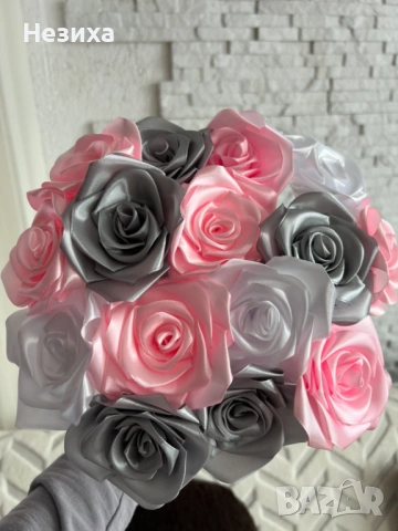Букети от сатен , снимка 4 - Изкуствени цветя - 54221078