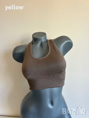 Спортно бюстие 