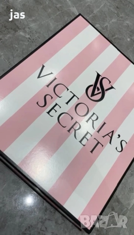 Сатенена нощница Victoria’s secret, снимка 2 - Нощници - 52643379