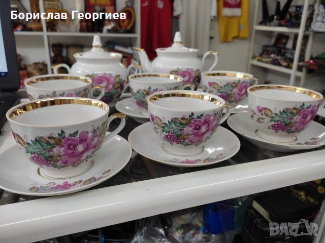 Руски порцелан чаши за кафе,чайник и захарница, снимка 2 - Сервизи - 40748987