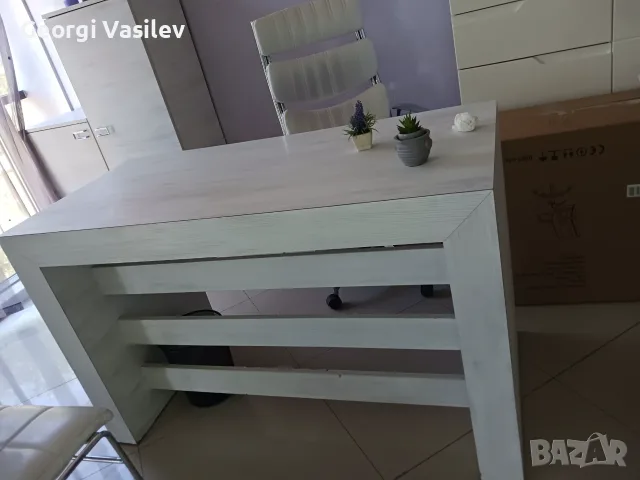 Бюро за офис или дом
