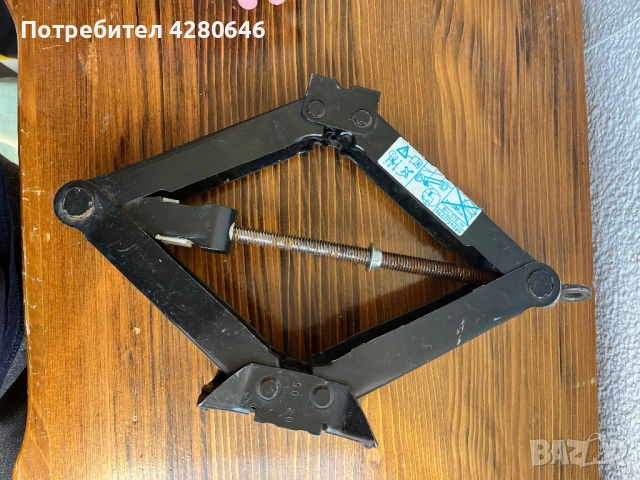 Оригинален крик за Пежо Peugeot 407, снимка 5 - Части - 54319344