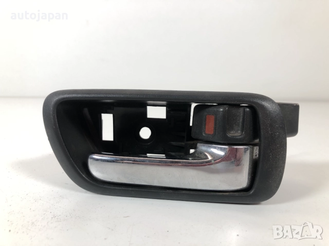 Вътрешна дръжка задна дясна Toyota Corolla Verso 2.2 D-CAT 177кс 2007г  