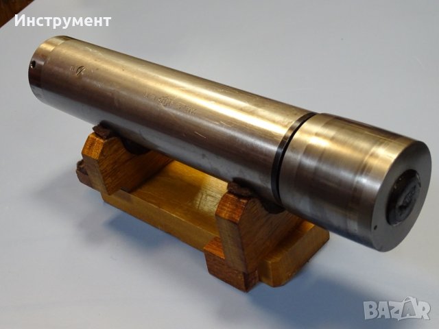 Шпиндел за шлайф Fischer spindle type SFJ-UJ 70, снимка 7 - Резервни части за машини - 42888361