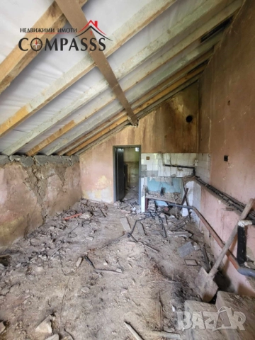 с. Изворово, Общ. Ген. Тошево, къща с двор – 9000евро!, снимка 6 - Къщи - 51853440