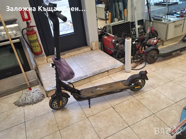 Електрическа тротинетка mega motion me5 e-scooter, снимка 4 - Скутери и тротинетки - 56473545