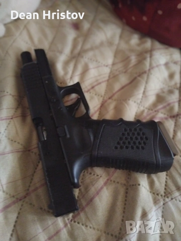 glock 17 gen 5 co2 , снимка 2 - Въздушно оръжие - 54286358