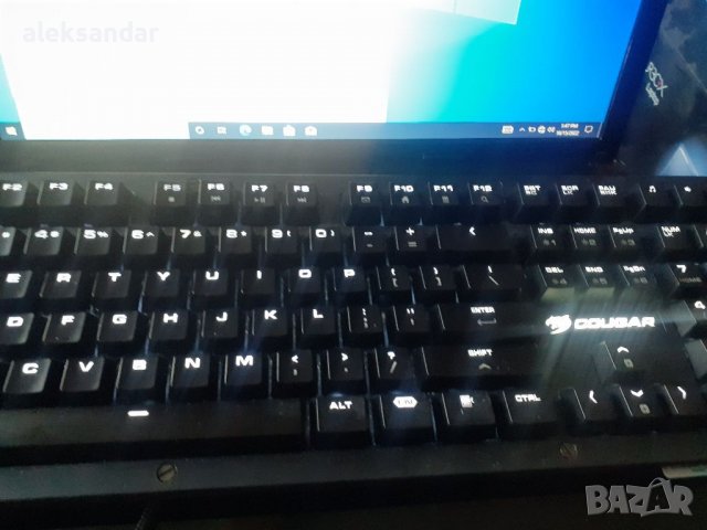 COUGAR Puri RGB Геймърска клавиатура 