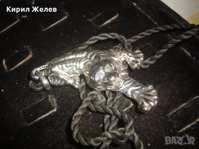ДЕБНЕЩ ТИГЪР СТОМАНЕН НИКЕЛИРАН АРТ МЕДАЛЬОН с ШНУРЧЕ МНОГО ЕФЕКТЕН 24794, снимка 9 - Колиета, медальони, синджири - 34508414