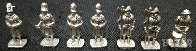 Метални Киндер войници, 1995 г., снимка 1 - Колекции - 31090196