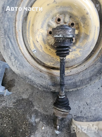 Лява полуоска за Голф 4 Ауди А3 Сеат Шкода 1.9ТДИ VW Golf 4 Audi A3 Seat Skoda 1.9TDI 1J0407301BA