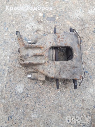 Предни спирачни апарати  за форд фокос  1.8 дизел 90 коня 2001 , снимка 3 - Части - 33941349