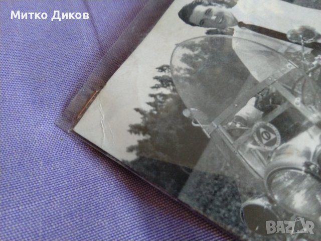 Елвис Пресли картичка издадена в Италия ламинирана 150х105мм, снимка 4 - Колекции - 39756499