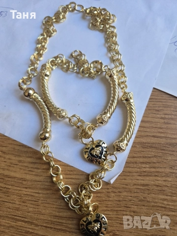 Златен комплект с покритие 14к , кокъл, тип версаче, снимка 5 - Бижутерийни комплекти - 51729816