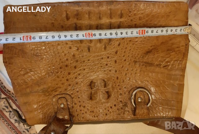 Чанта от  крокодилска кожа., снимка 4 - Чанти - 40217612