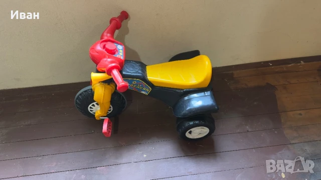 Детска пластмасова триколка “Afacan” – здрава и цветна!