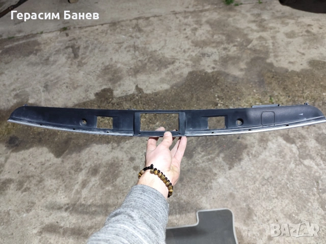 задна лайсна багажник OEM MERCEDES W204 OM651 2014, снимка 3 - Части - 54284813
