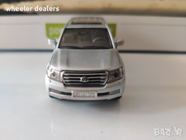 Метална количка Toyota Land Cruiser V8 Siku мащаб 1:55, снимка 8 - Колекции - 50836110