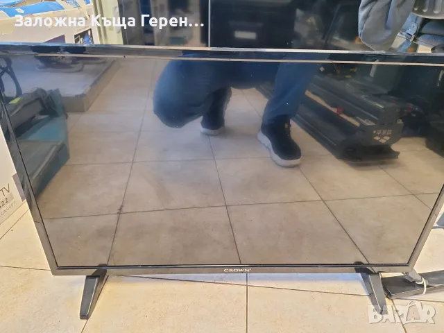 TV Crown 32NV66WS