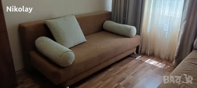 продавам дивани 2 бр-разпъват се и стават на легло