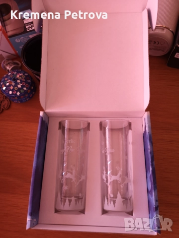 Нов комплект Коледни чаши, Цена 12лв