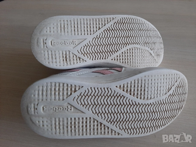 Детски маратонки Reebok , снимка 5 - Детски маратонки - 52118701
