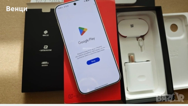 Фабрично ЗАПЕЧАТАН One Plus 15 12/256GB Esim, Android Auto , снимка 2 - Apple iPhone - 54128966
