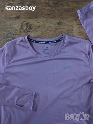 nike dri-fit - страхотна дамска блуза КАТО НОВА, снимка 2 - Блузи - 39886536