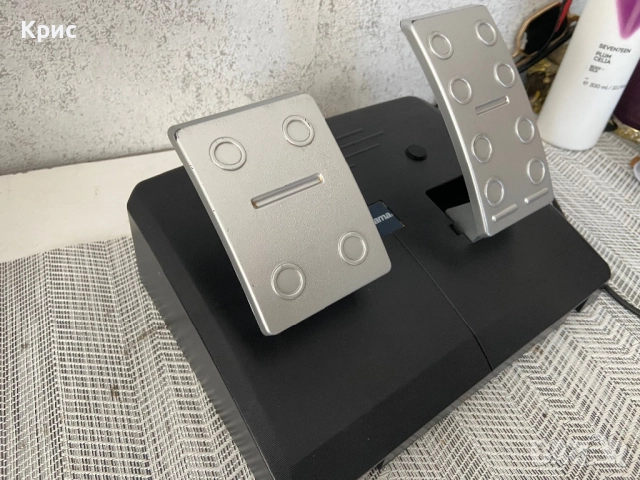 Волан С Педали Hama Thunder V5 PC, снимка 8 - Джойстици и геймпадове - 52218193