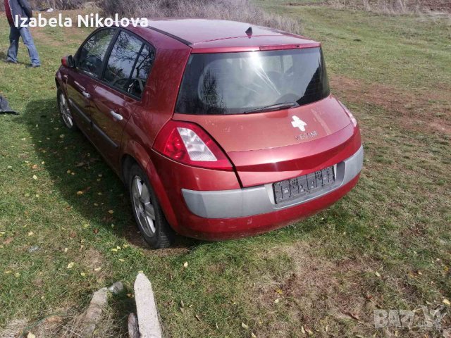 Продавам на части Черно и ЧерВЕно Рено Меган 2004г 1.9 ДЦИ, снимка 5 - Автомобили и джипове - 32984517