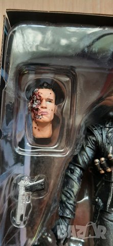 Terminator t800 пълен комплект, нов, снимка 3 - Колекции - 40403892